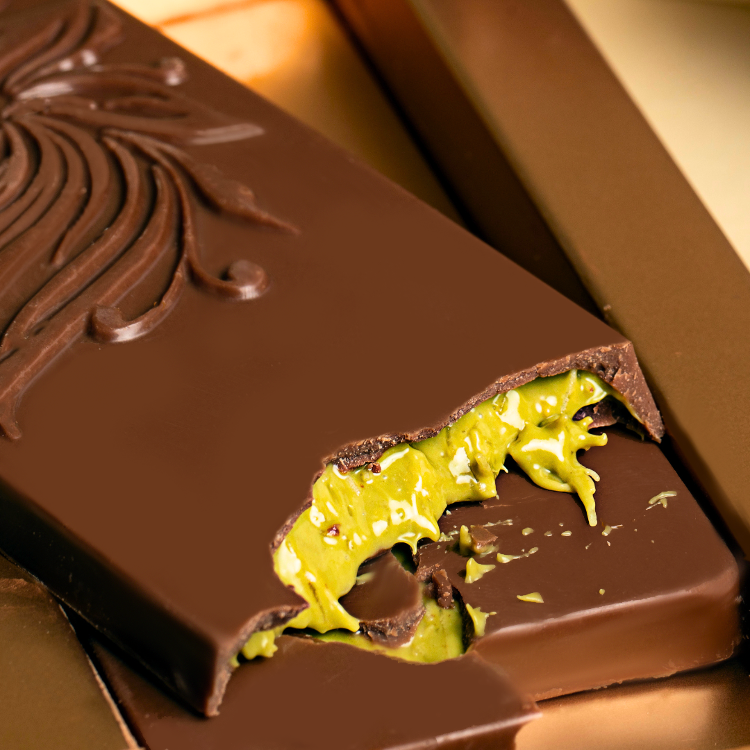 Anakalita Pistachio Kunafa chocolate